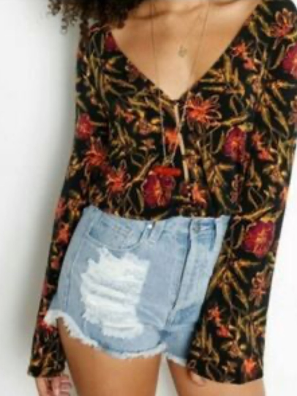 Free people Women’s Black Floral V-Neck Long-Sleeve Top
